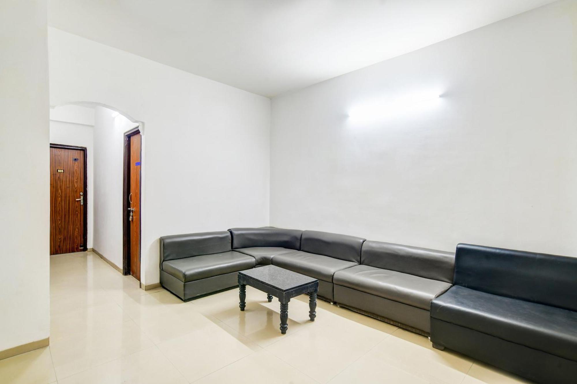 Super Hotel O Indraprasth Indore Esterno foto