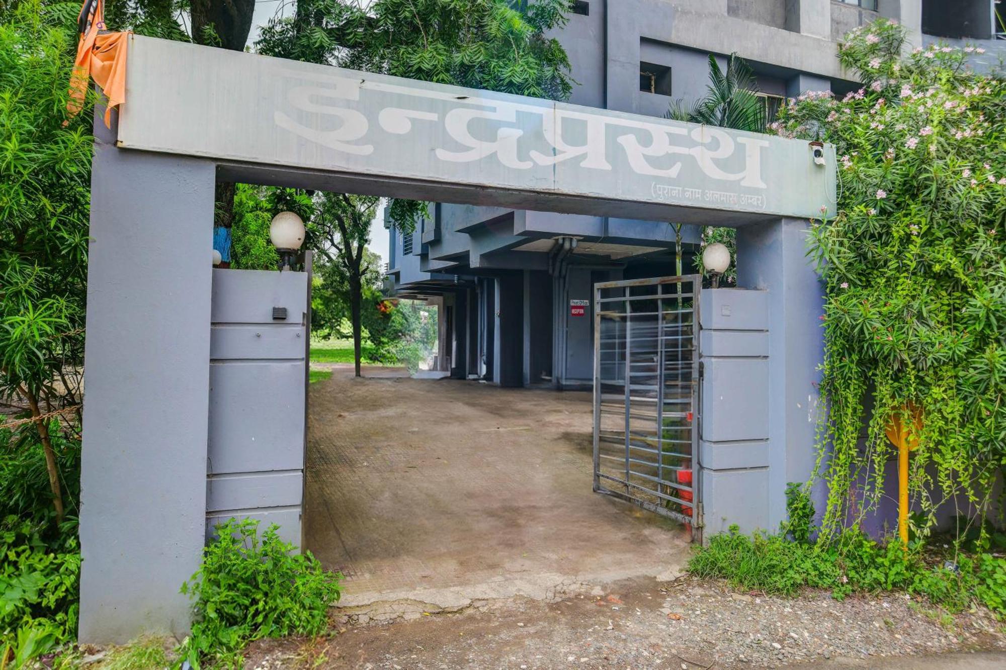 Super Hotel O Indraprasth Indore Esterno foto