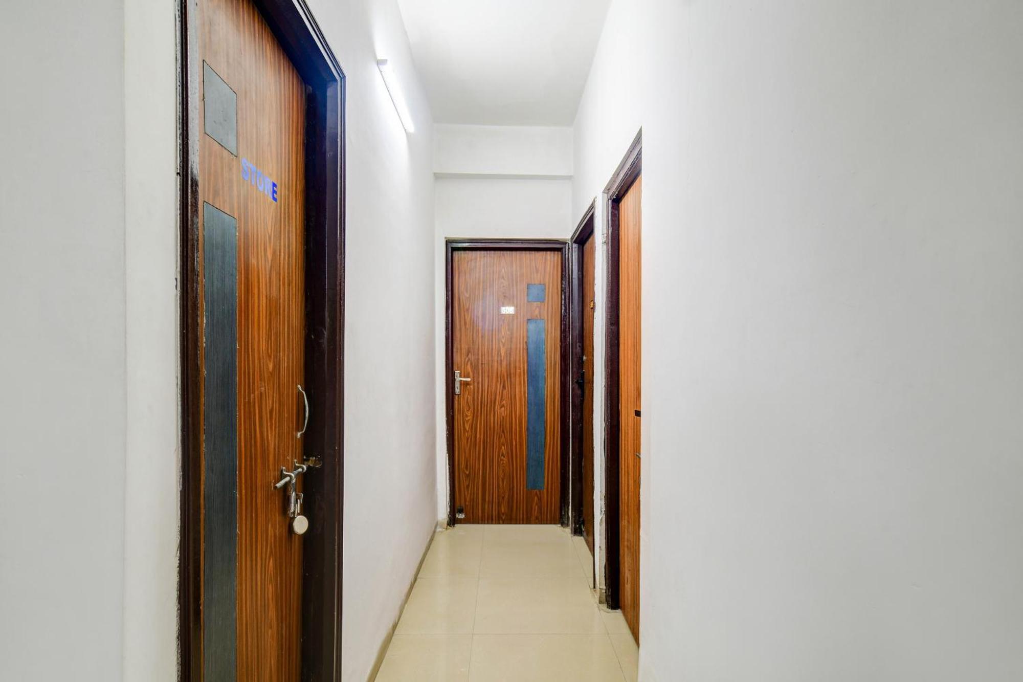 Super Hotel O Indraprasth Indore Esterno foto