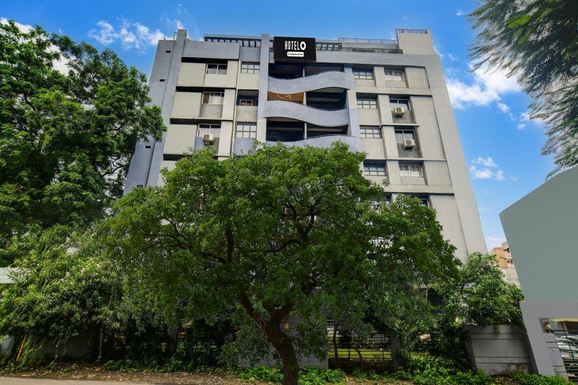 Super Hotel O Indraprasth Indore Esterno foto